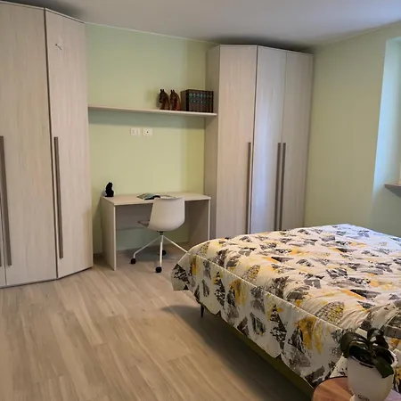 With Pool E Private Garage - Casa Holyvia Apartment